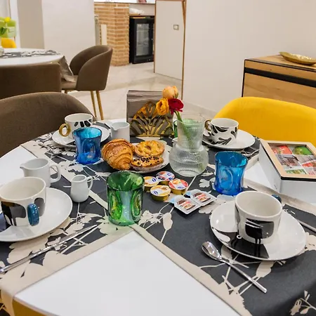 Dali Otel Scafati